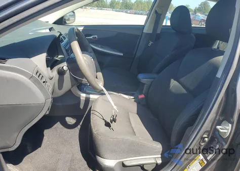 2012 Toyota Corolla Base z USA, uszkodzony, nr VIN 2T1BU4EEXCC865769